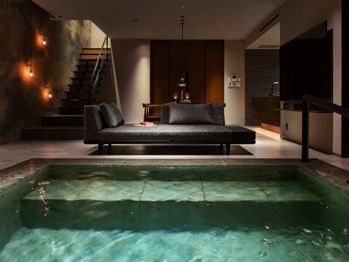 鈴 京都宮川筋 hitotose 穐 -Aki-の画像