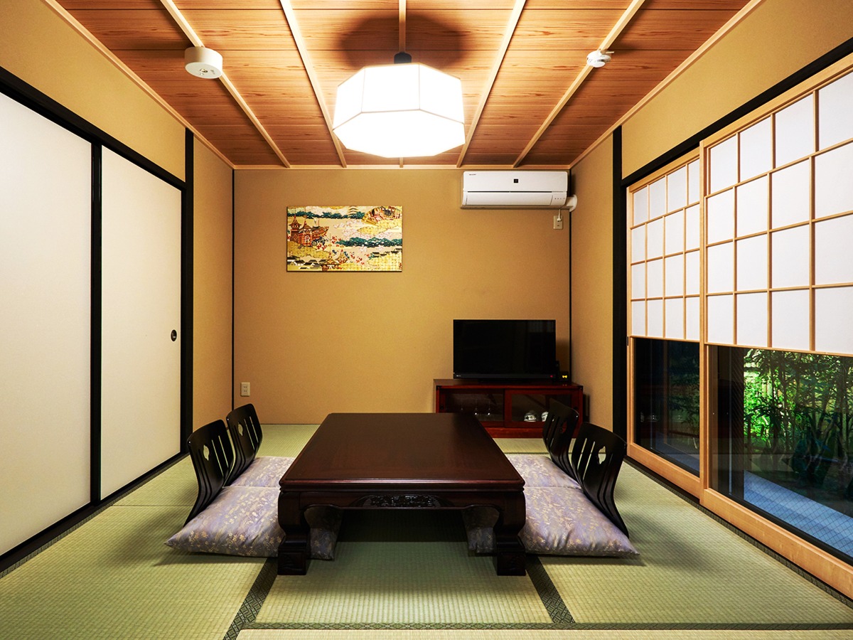 鈴 祇園八坂前の画像