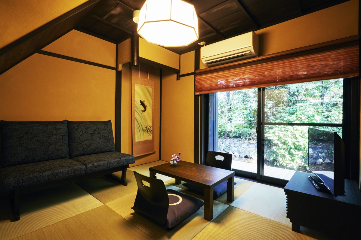 鈴 四条高瀬川の画像